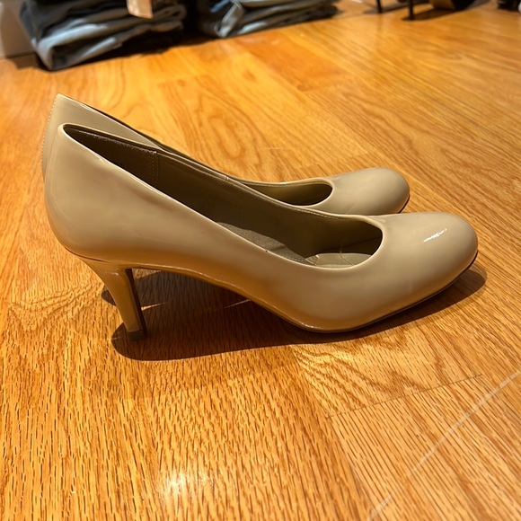 Nude 2 inch heels